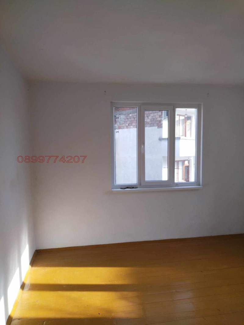 Продава КЪЩА, гр. Сандански, област Благоевград, снимка 2 - Къщи - 52780993