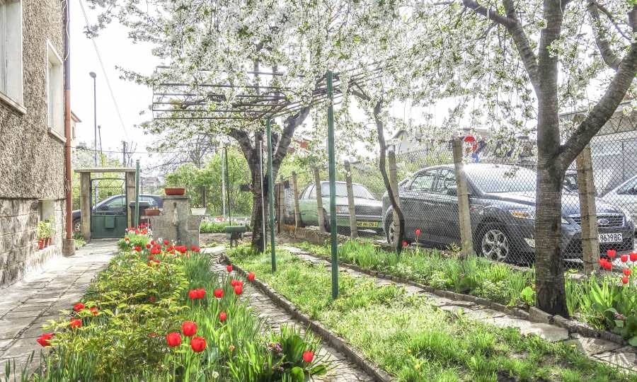 Продава ЕТАЖ ОТ КЪЩА, гр. София, Подуяне