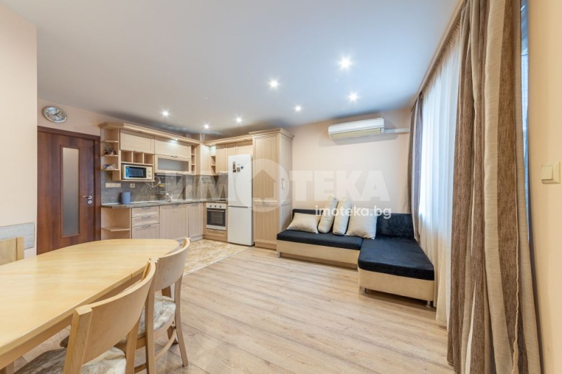 Продава  2-стаен град Варна , Гръцка махала , 72 кв.м | 48915875 - изображение [3]