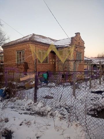 Продава КЪЩА, с. Брестак, област Варна