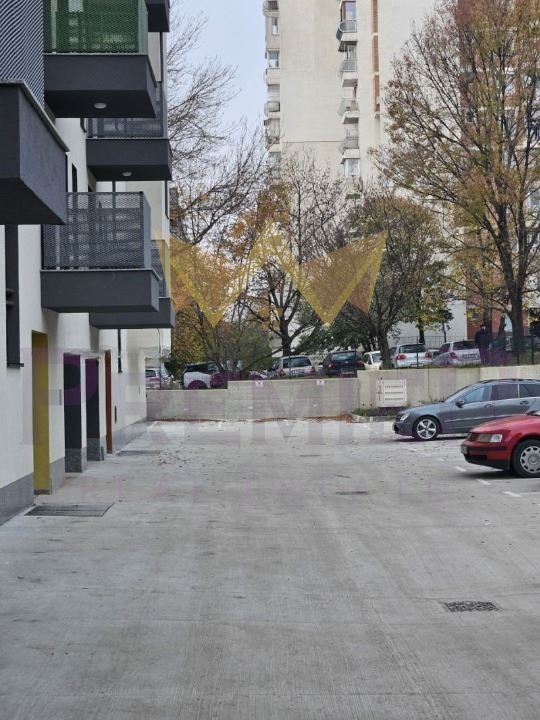 Продава ГАРАЖ, ПАРКОМЯСТО, гр. Варна, Възраждане 1, снимка 2 - Гаражи и паркоместа - 55796723