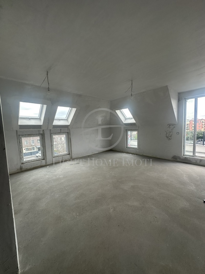Продава 3-СТАЕН в град Пловдив, Остромила - 125 кв.м / 152 110 € » 297 501.30 лв., ЛАЙТ ХОУМ ИМОТИ
