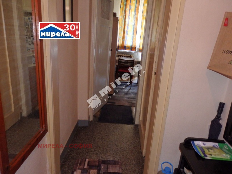 Продава  2-стаен град София , Център , 70 кв.м | 53159171 - изображение [9]