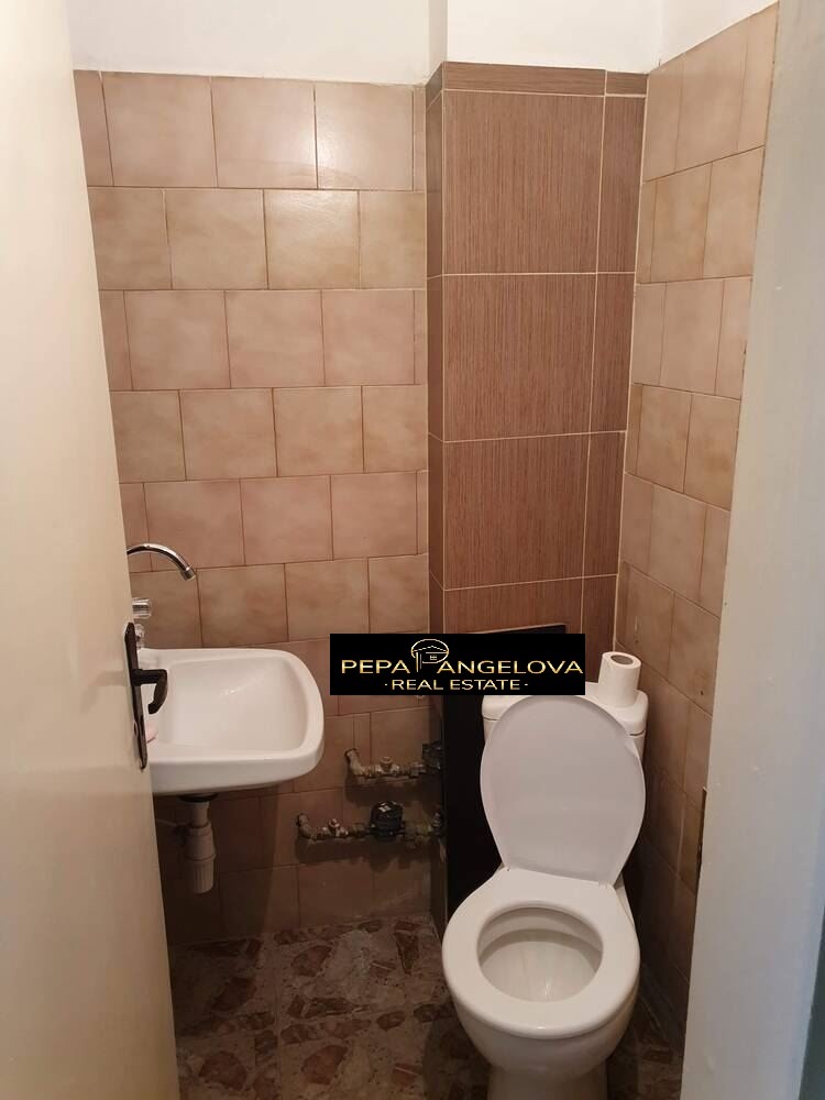 Продава ОФИС, гр. Пловдив, Център, снимка 3 - Офиси - 54999424