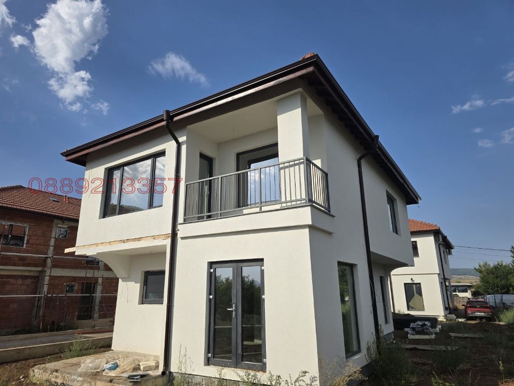 Продава КЪЩА, гр. Костинброд, област София област