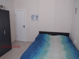 Продава 3-стаен град Враца Център - [1] 