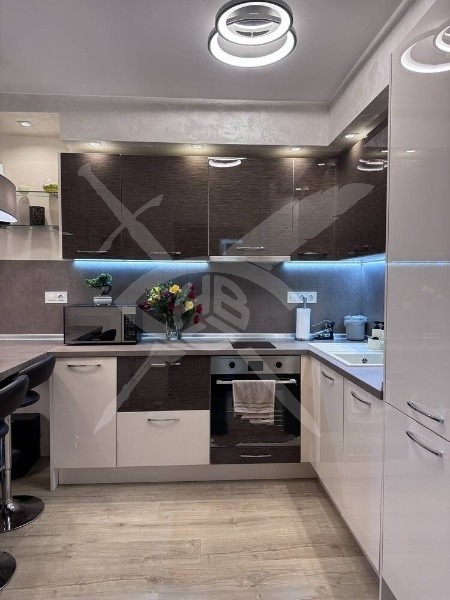 Продава 2-СТАЕН, гр. Бургас, Лазур, снимка 5 - Апартаменти - 53676409