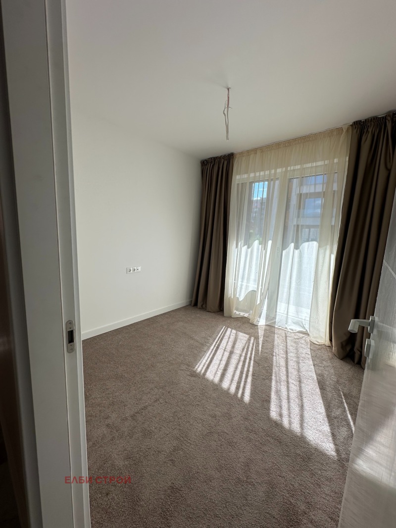 Продава  3-стаен град Перник , Изток , 93 кв.м | 40988235 - изображение [9]