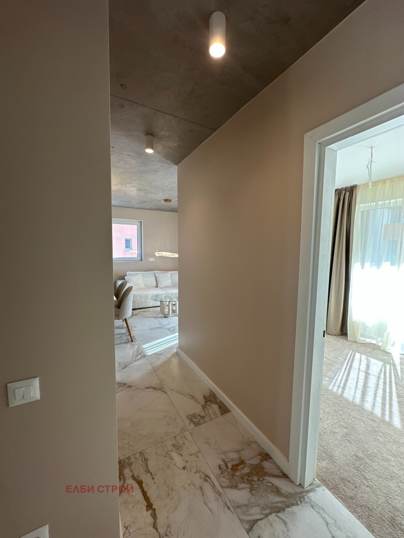 Продава  3-стаен град Перник , Изток , 93 кв.м | 40988235 - изображение [13]