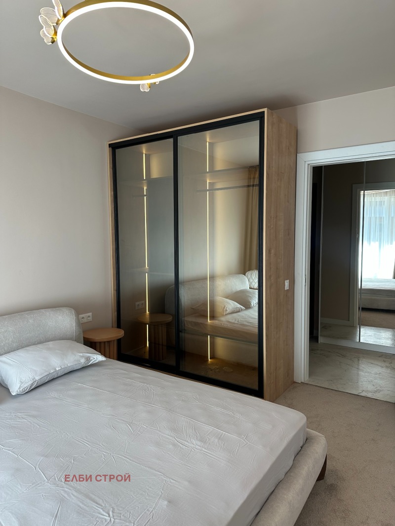 Продава  3-стаен град Перник , Изток , 93 кв.м | 40988235 - изображение [12]
