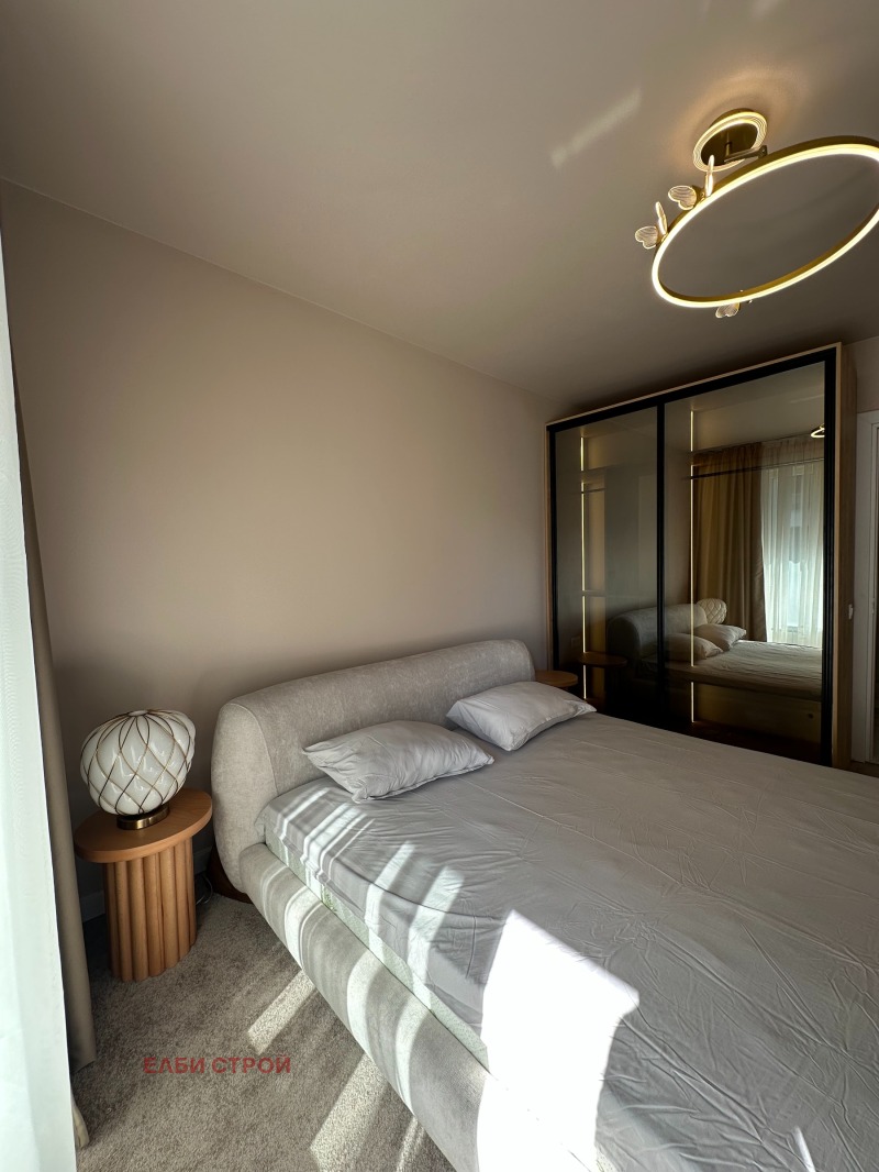 Продава  3-стаен град Перник , Изток , 93 кв.м | 40988235 - изображение [11]