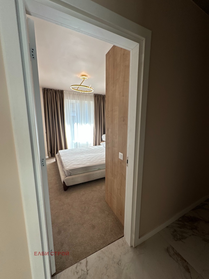 Продава  3-стаен град Перник , Изток , 93 кв.м | 40988235 - изображение [10]