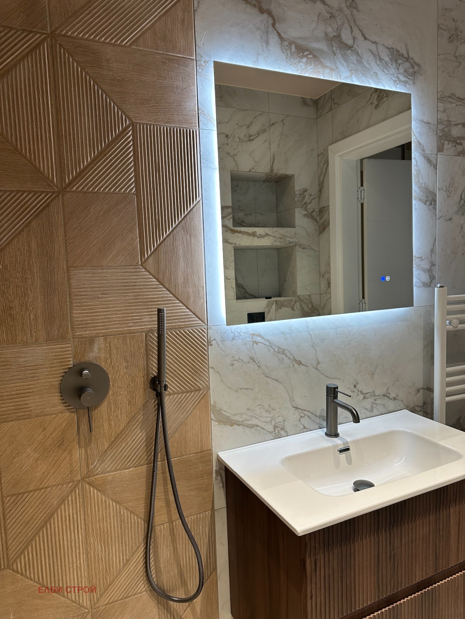 Продава 3-СТАЕН, гр. Перник, Изток, снимка 7 - Апартаменти - 54114177