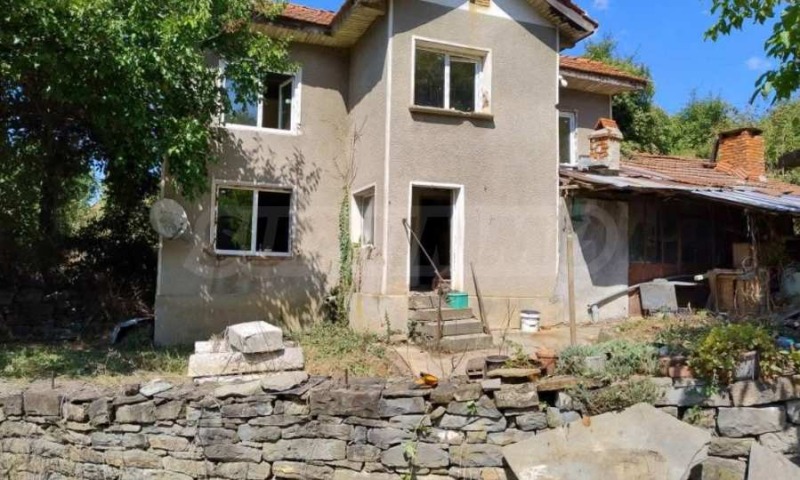 Продава КЪЩА в област Ловеч, гр. Априлци - 120 кв.м / 37 800 € » 73 930.37 лв., СУПРИММО ОФИСИ В СТРАНАТА