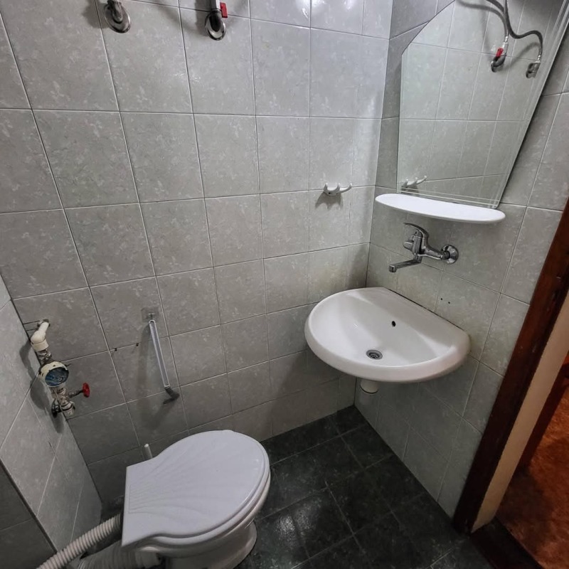 De vânzare  1 dormitor Ruse , Țentâr , 49 mp | 72653906 - imagine [9]