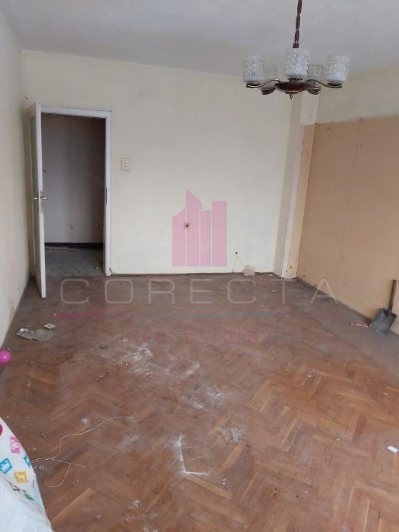 À venda  2 quartos Ruse , Chirok centar , 72 m² | 45904615