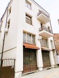 Продава ЕТАЖ ОТ КЪЩА, гр. София, Център, снимка 1