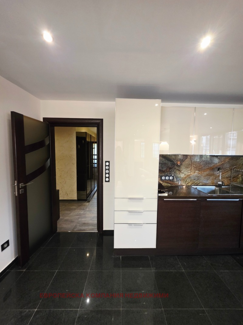 Продава 4-СТАЕН, гр. София, Белите брези, снимка 8 - Апартаменти - 52487323