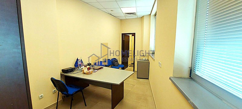 Zu verkaufen  Büro Sofia , Poligona , 48 qm | 83884660 - Bild [2]