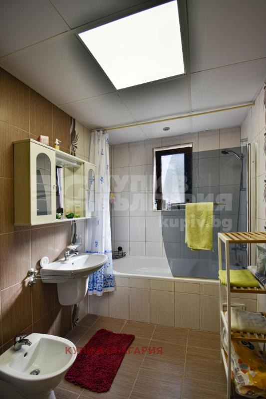 Til salg  Hus Varna , m-t Alen mak , 273 kvm | 82933186 - billede [11]
