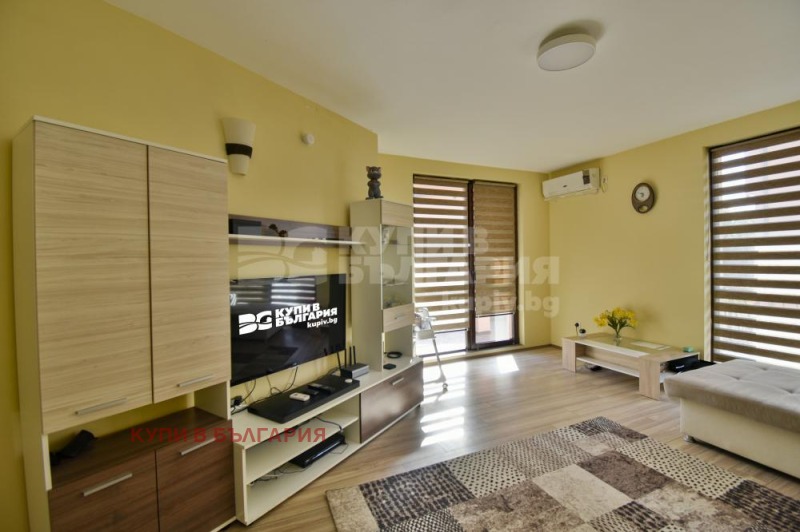 Til salg  Hus Varna , m-t Alen mak , 273 kvm | 82933186 - billede [4]
