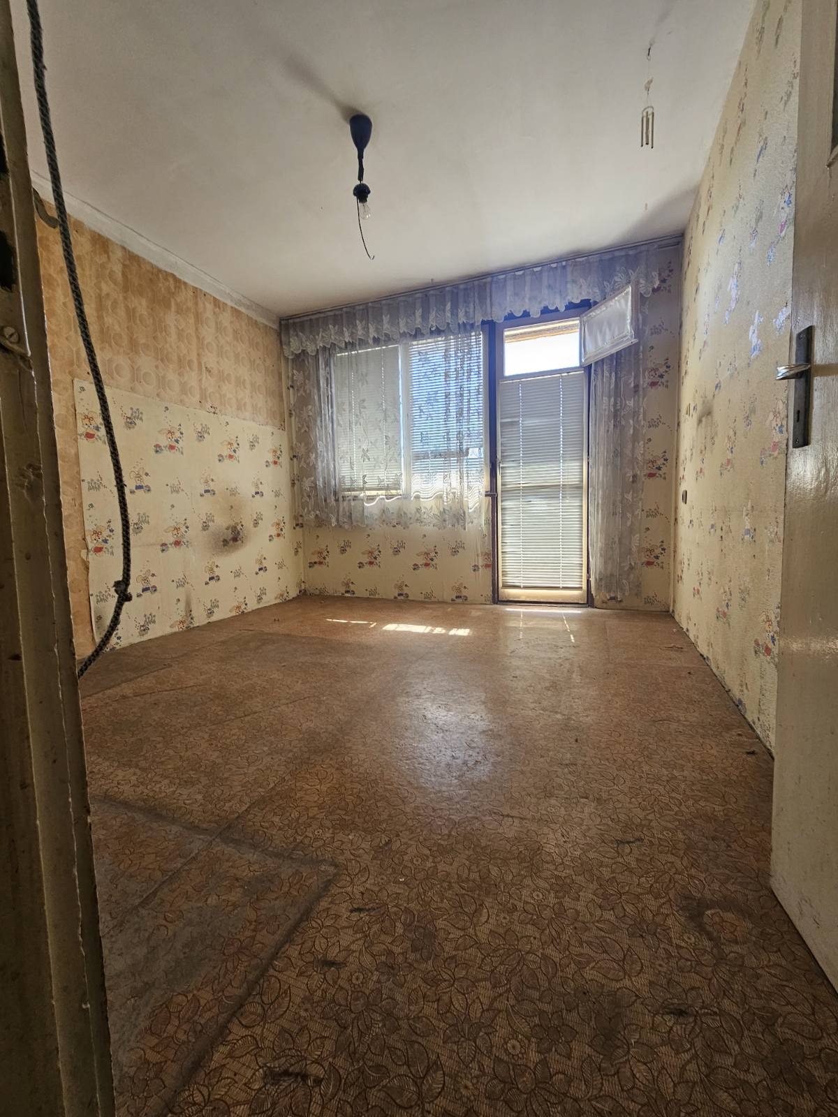 Продава 2-СТАЕН, гр. Стара Загора, Три чучура - юг, снимка 2 - Апартаменти - 56258906