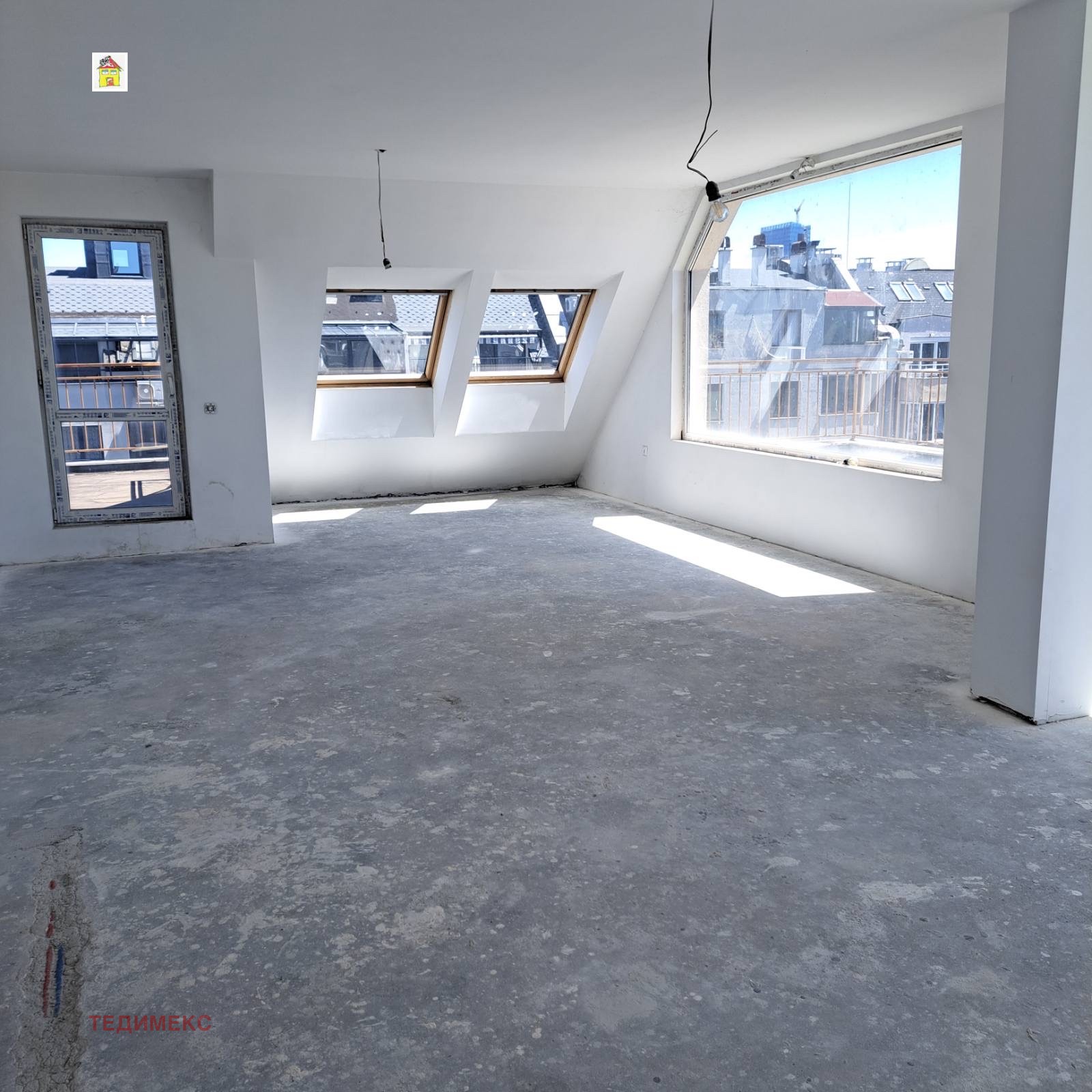 Продава МНОГОСТАЕН, гр. София, Зона Б-18, снимка 3 - Апартаменти - 54564282