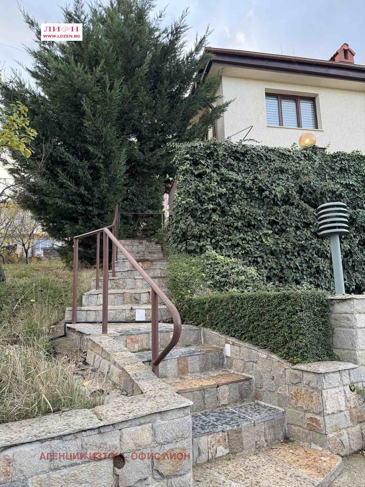 Продава КЪЩА, гр. София, с. Лозен, снимка 2 - Къщи - 54994557