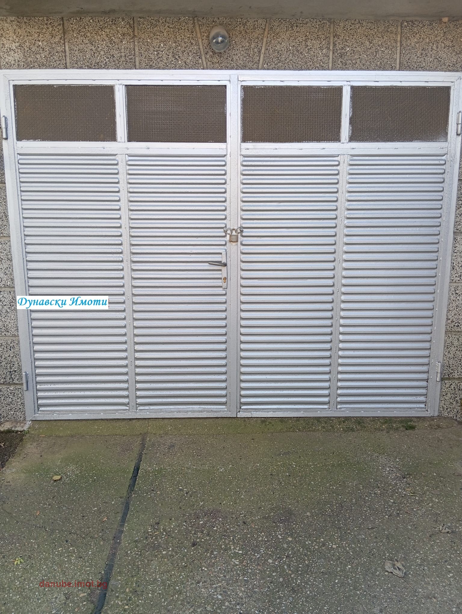 Продава ГАРАЖ, ПАРКОМЯСТО, гр. Русе, Дружба 1