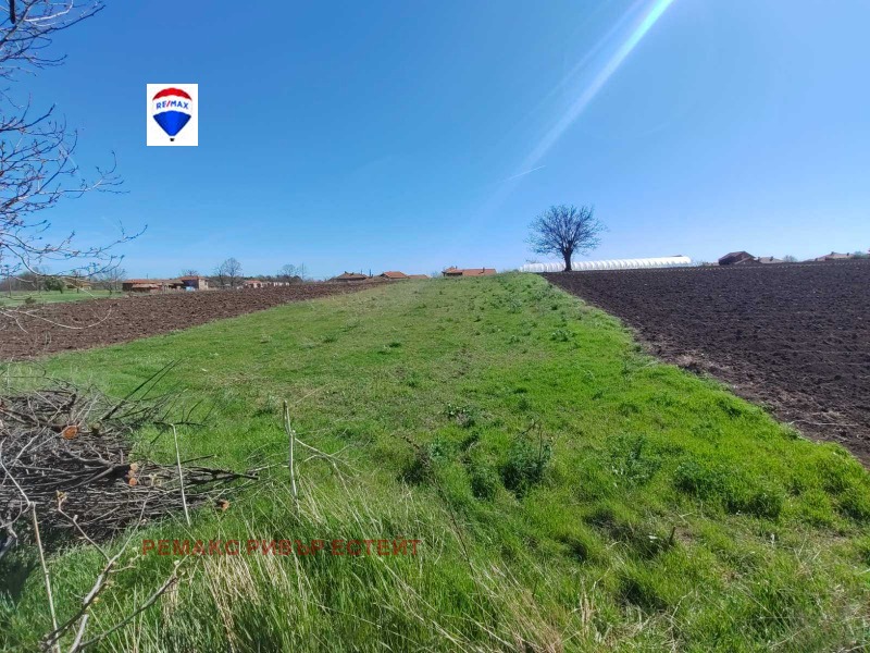 Продава ПАРЦЕЛ в област Русе, гр. Сливо поле - 1668 кв.м / 55 000 € » 107 570.65 лв., РЕМАКС РИВЪР ЕСТЕЙТ
