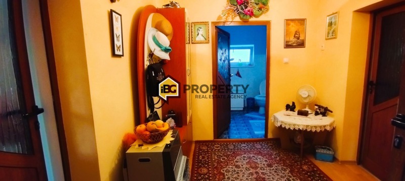 Продава КЪЩА, гр. Бяла, област Варна, снимка 3 - Къщи - 53437928