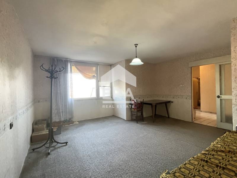 Продава  2-стаен град Кърджали , Център , 94 кв.м | 81912733 - изображение [11]