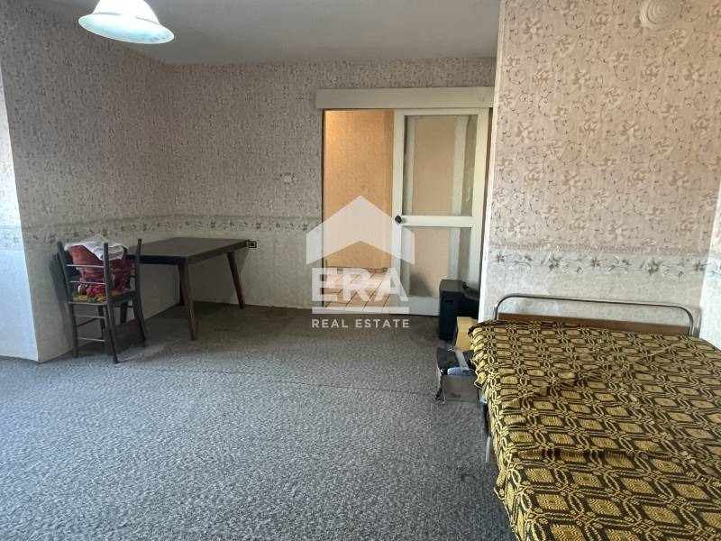 Продава  2-стаен град Кърджали , Център , 94 кв.м | 81912733 - изображение [10]