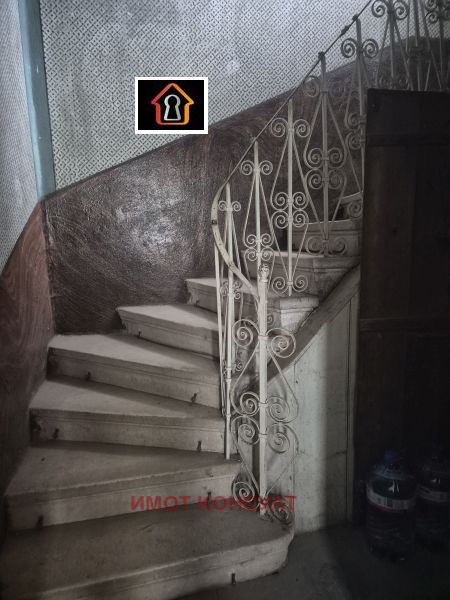 Продава 3-СТАЕН, гр. Враца, Център, снимка 11 - Апартаменти - 55262350
