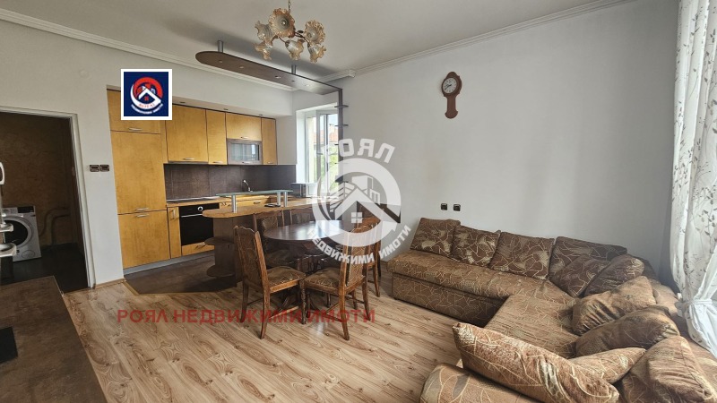 In vendita  3 camere da letto Plovdiv , Karshiiaka , 96 mq | 50490499