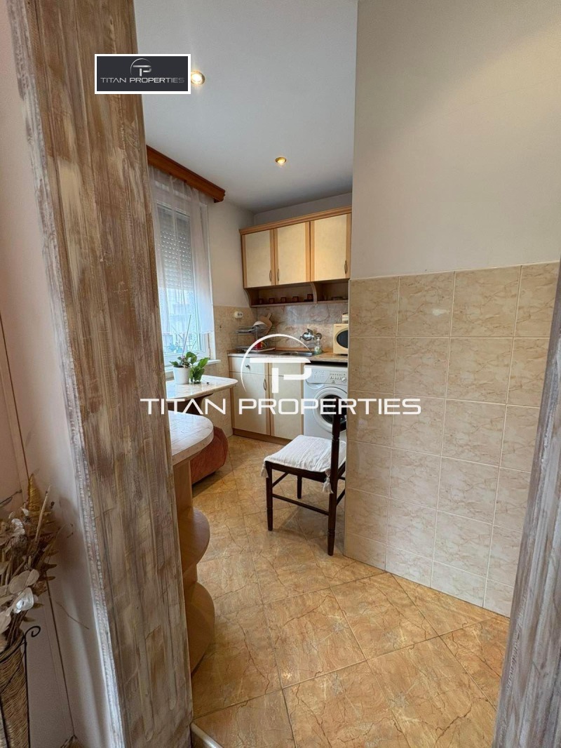 Продава МНОГОСТАЕН, гр. Бургас, Сарафово, снимка 3 - Апартаменти - 53416237