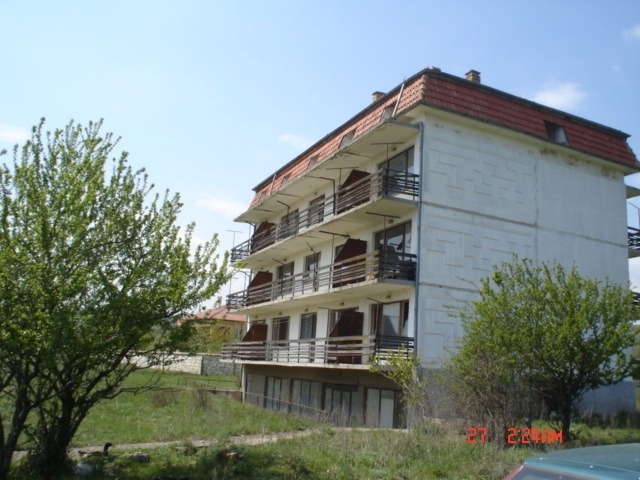 Продава БИЗНЕС ИМОТ, с. Осеново, област Варна