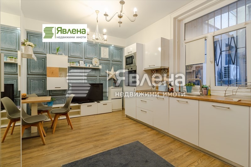 Продава  3-стаен град София , Център , 56 кв.м | 95828045