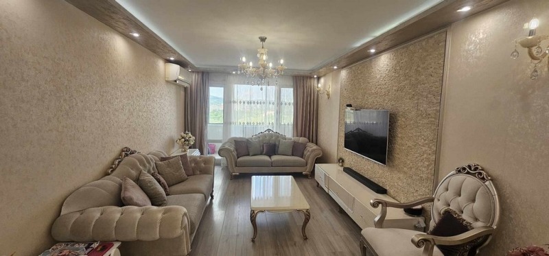 Na prodej  3 ložnice Kardžali , Vazroždenci , 98 m2 | 92259085