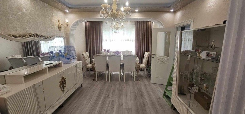 Продава  4-стаен град Кърджали , Възрожденци , 98 кв.м | 92259085 - изображение [3]