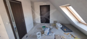 Studio Kolhozen pazar, Varna
