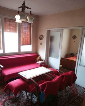 ЕТАЖ ОТ КЪЩА, 63 m2