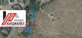 Οικόπεδο Ρεζβαρτση, Καρδζαλη