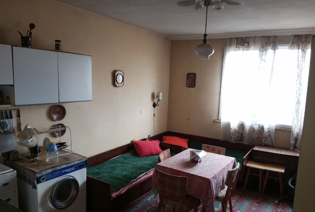 Продава ЕТАЖ ОТ КЪЩА, гр. Кюстендил, Център, снимка 4 - Етаж от къща - 53796700