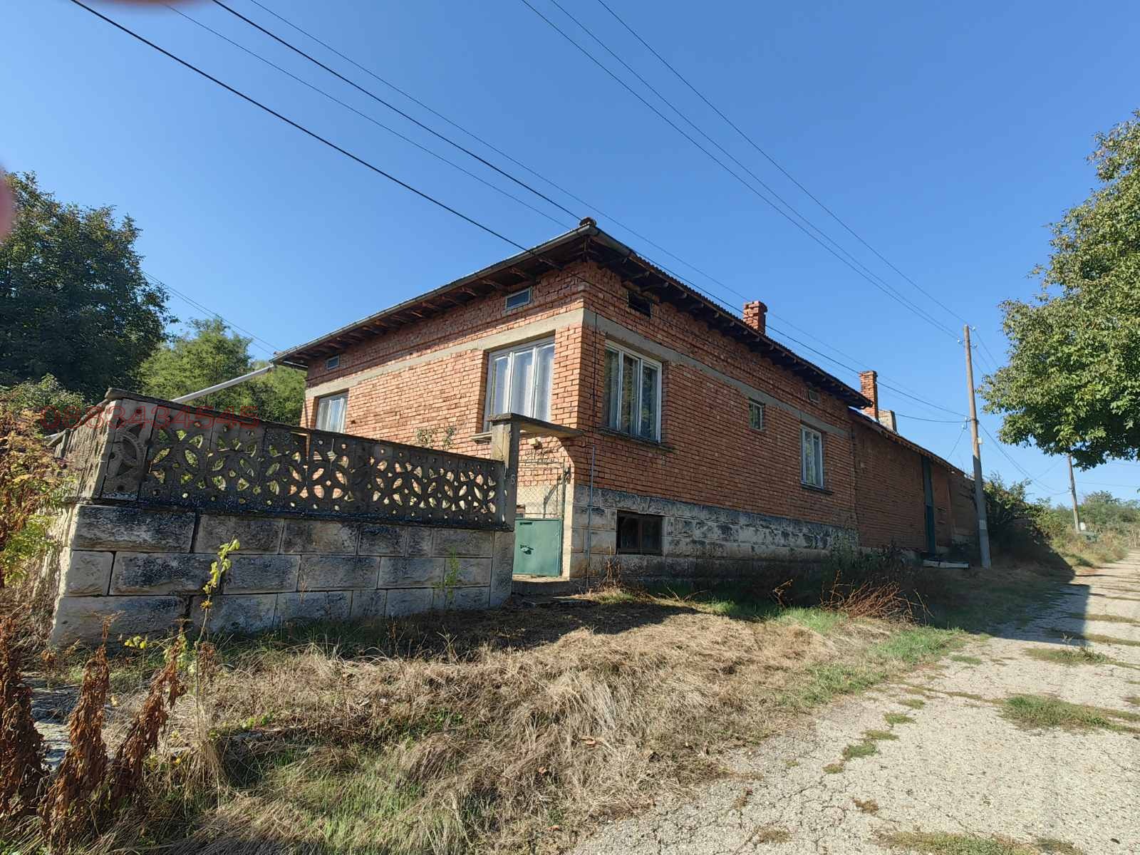 Продава КЪЩА, с. Чилнов, област Русе