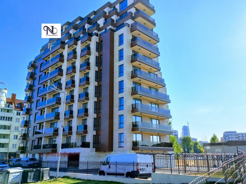 En venta  1 dormitorio Sofia , Mladost 1 , 71 metros cuadrados | 52396801 - imagen [3]