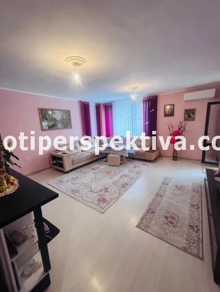 Продава  3-стаен град Пловдив , Кючук Париж , 120 кв.м | 73248449