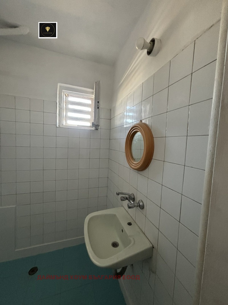 À vendre  3 chambres Plovdiv , Vastanitcheski , 100 m² | 17071399