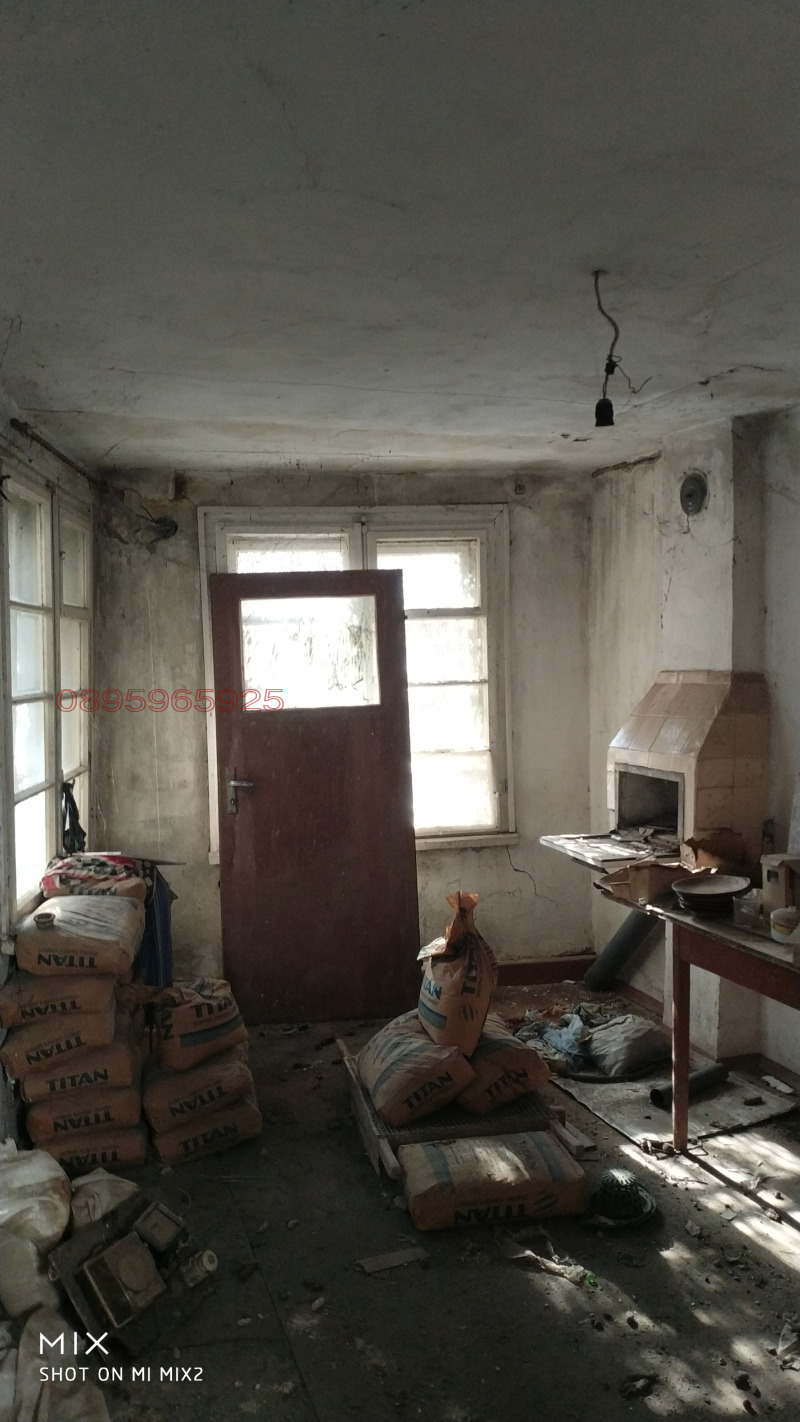 Продава КЪЩА, гр. Ловеч, Вароша, снимка 7 - Къщи - 52772639