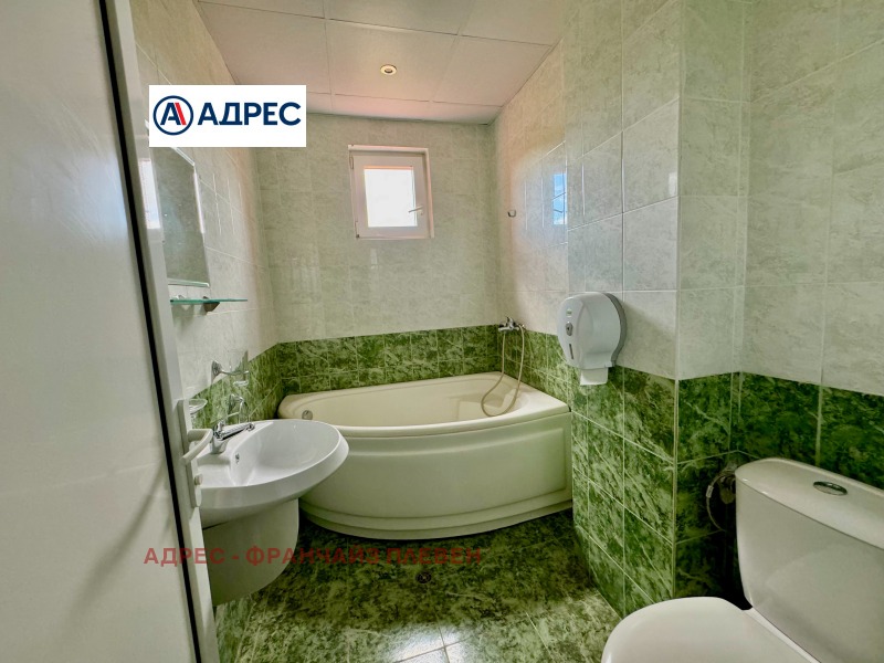 Продава ХОТЕЛ, с. Типченица, област Враца, снимка 12 - Хотели - 52600335